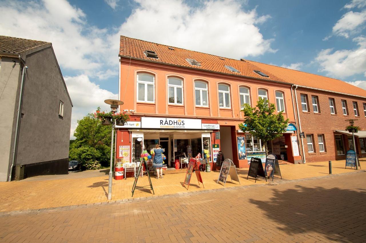 Hotel Det Gamle Radhus à Gråsten Extérieur photo