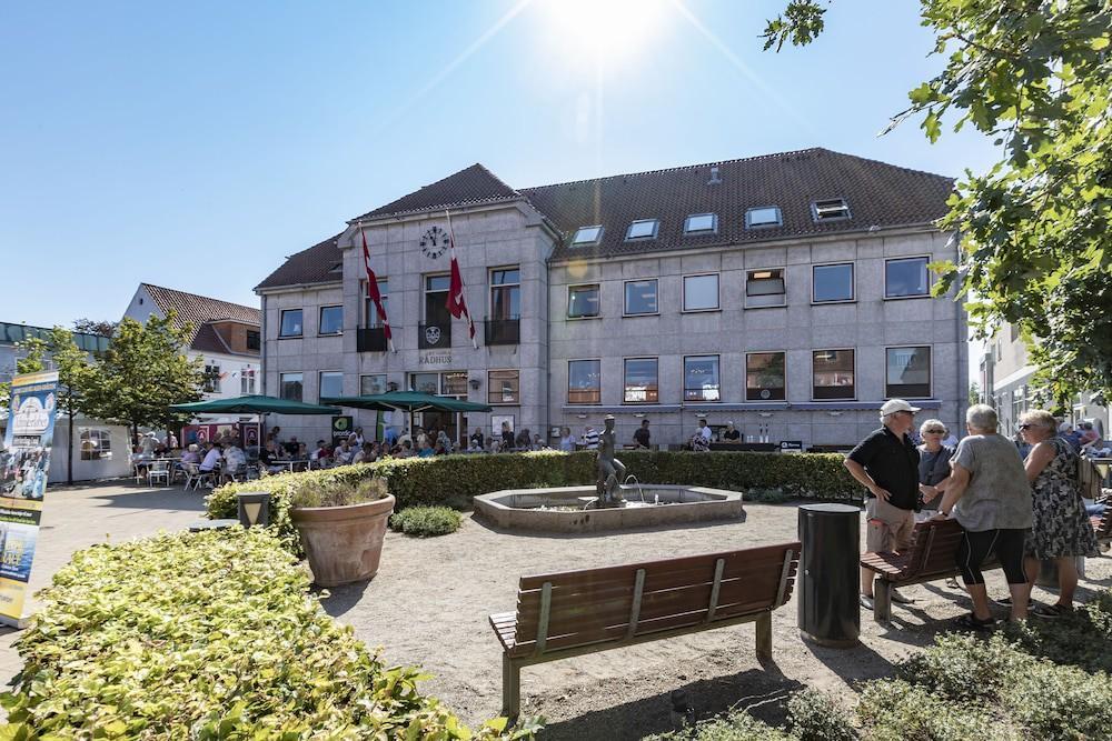 Hotel Det Gamle Radhus à Gråsten Extérieur photo