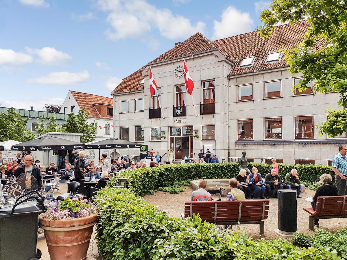 Hotel Det Gamle Radhus à Gråsten Extérieur photo